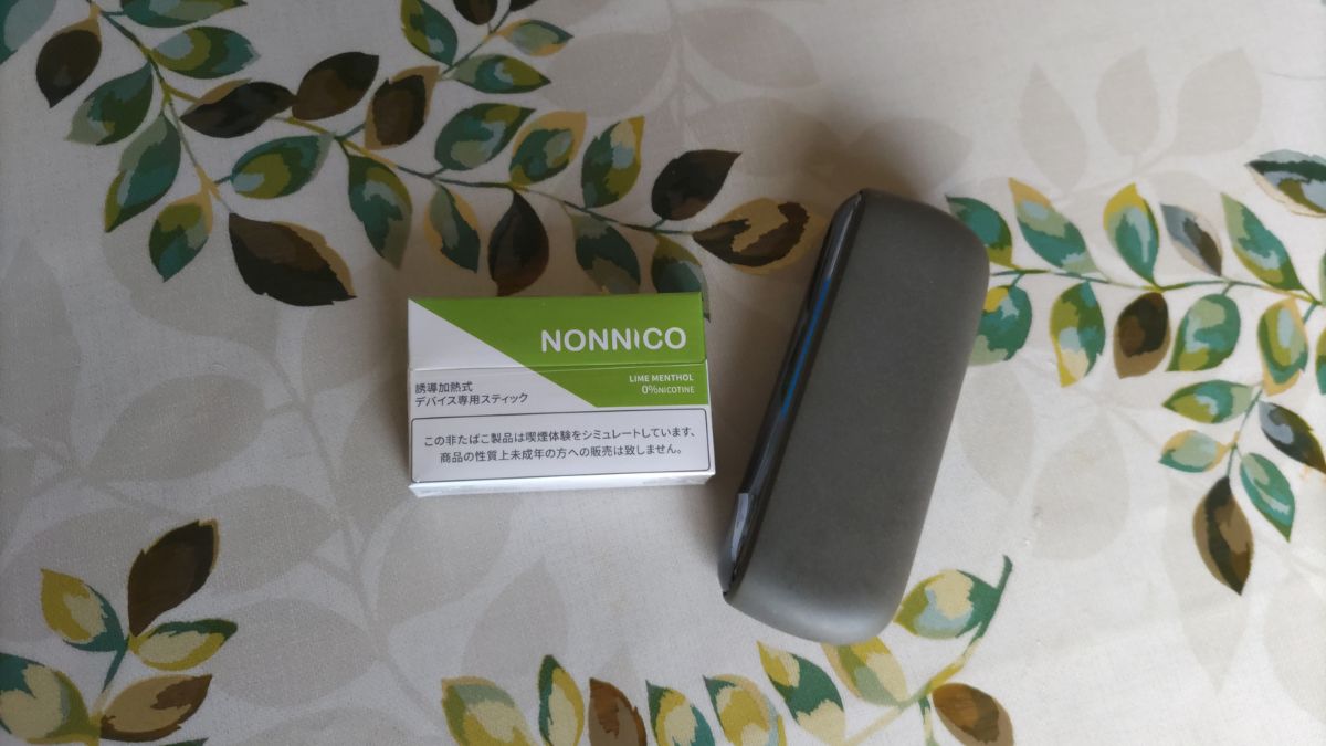 使用IQOS ILUMA吸食NONNICO青柠薄荷