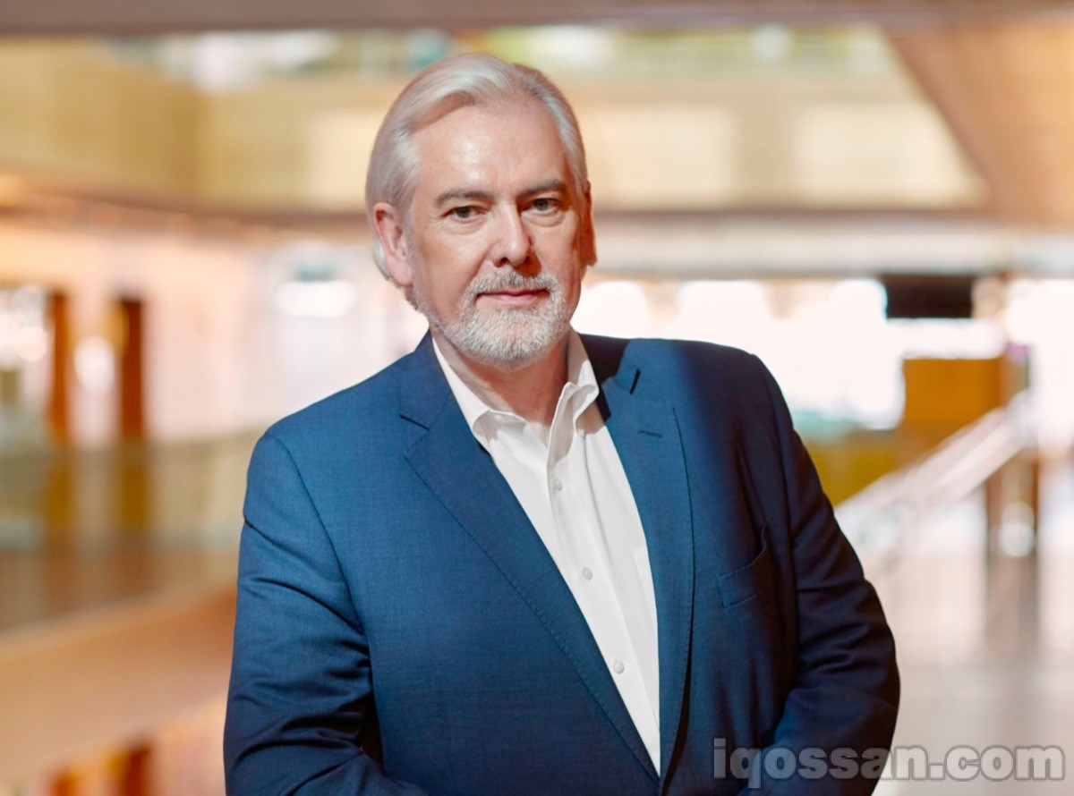 PMI的Jacek Olczak CEO