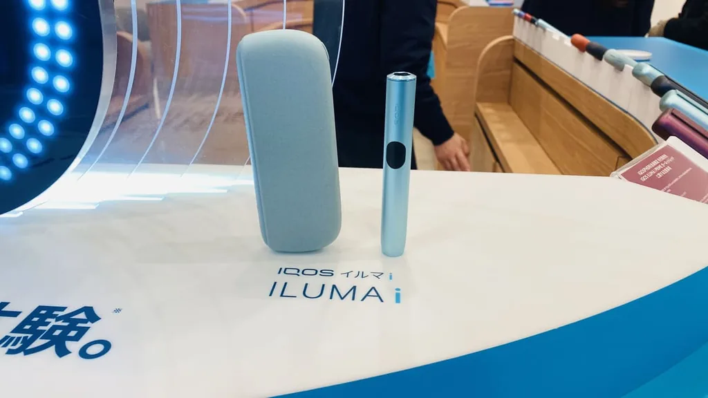 IQOS ILUMA i“微风蓝”