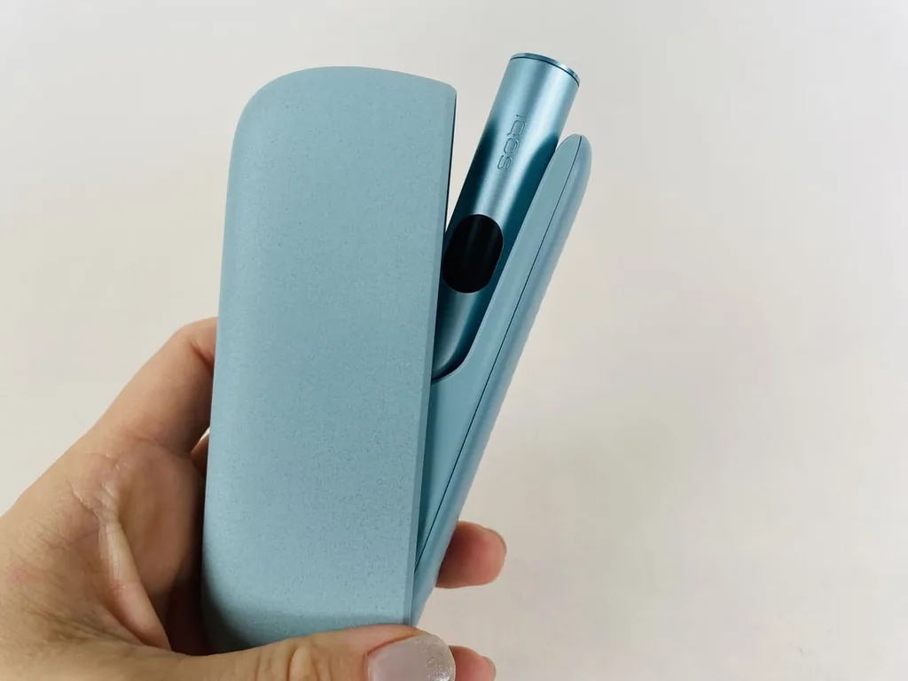 IQOS ILUMA iOne 和 Iluma Ai