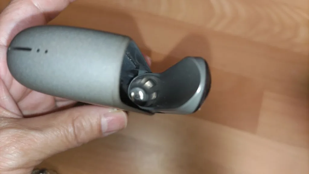 IQOS ILUMA主机充电部分的清洁方法