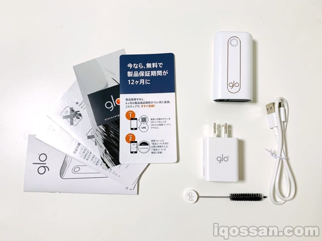 glo hyper的内容物。基本套装与其他glo大致相同。充电规格从glo pro起改为「Type-C」,因此感觉比USB机型稍强一些。