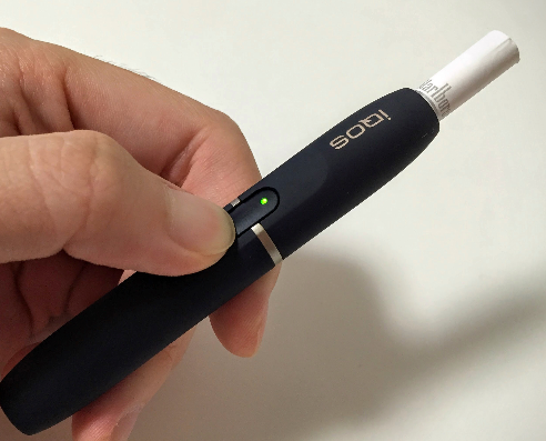 长按IQOS加热棒按钮