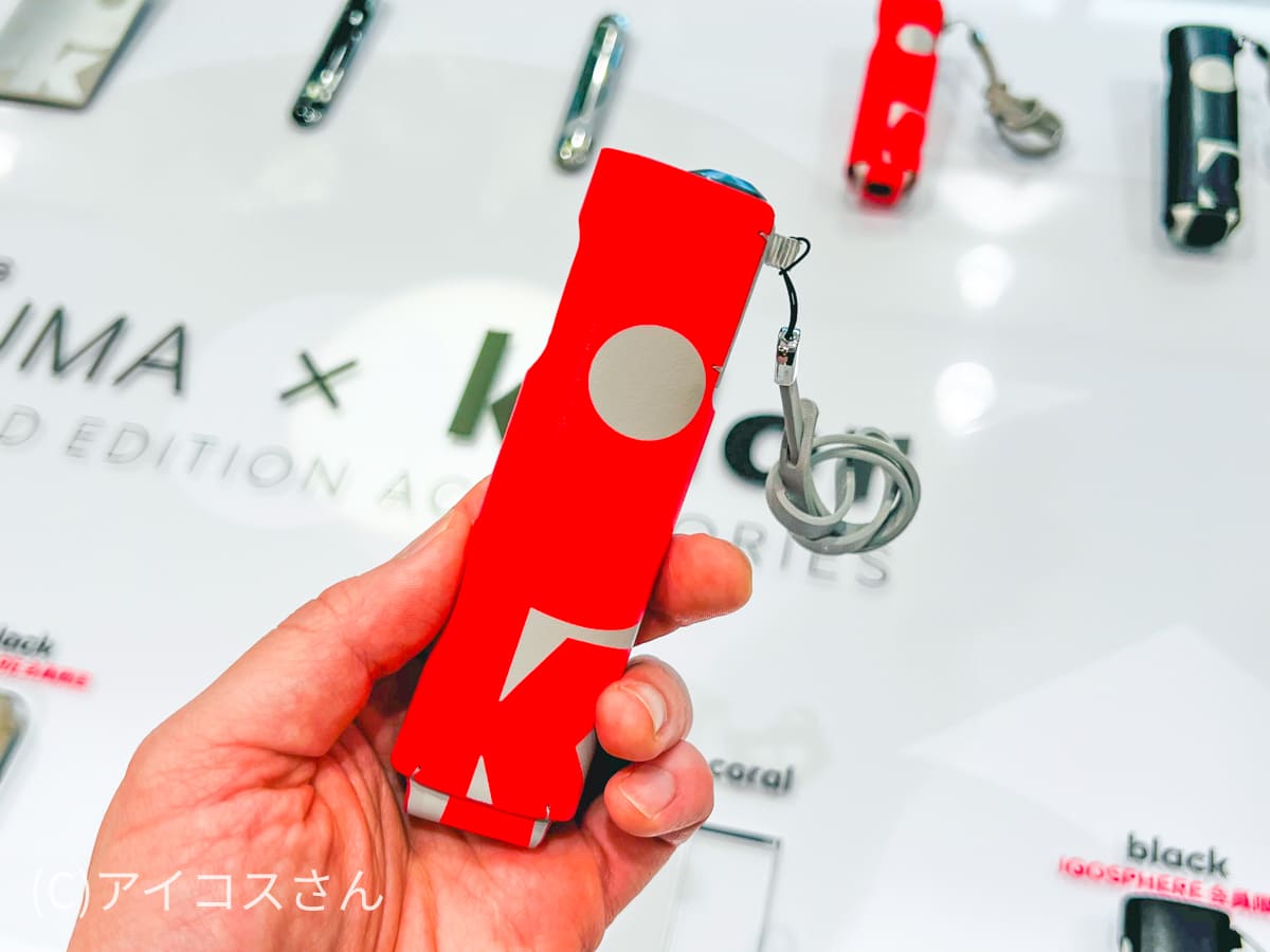 IQOS ILUMA ONE蔚蓝色×珊瑚色保护套+的组合