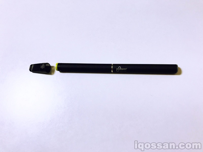 Ploom TECH平放时,口含部分会接触桌面