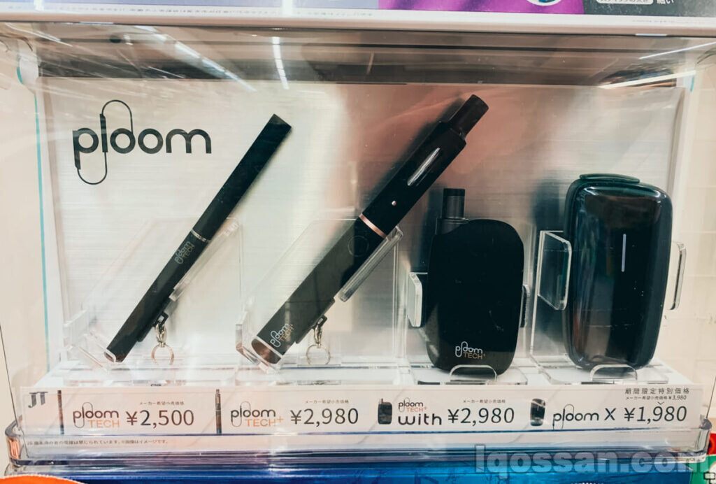 便利店展示的Ploom产品