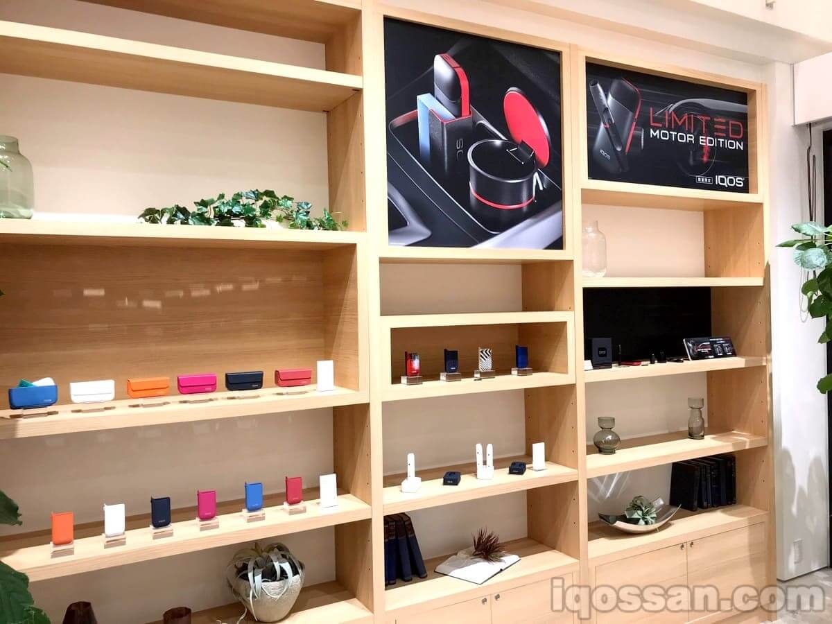 根据当时的活动,店铺内饰也会有所不同,颇具趣味