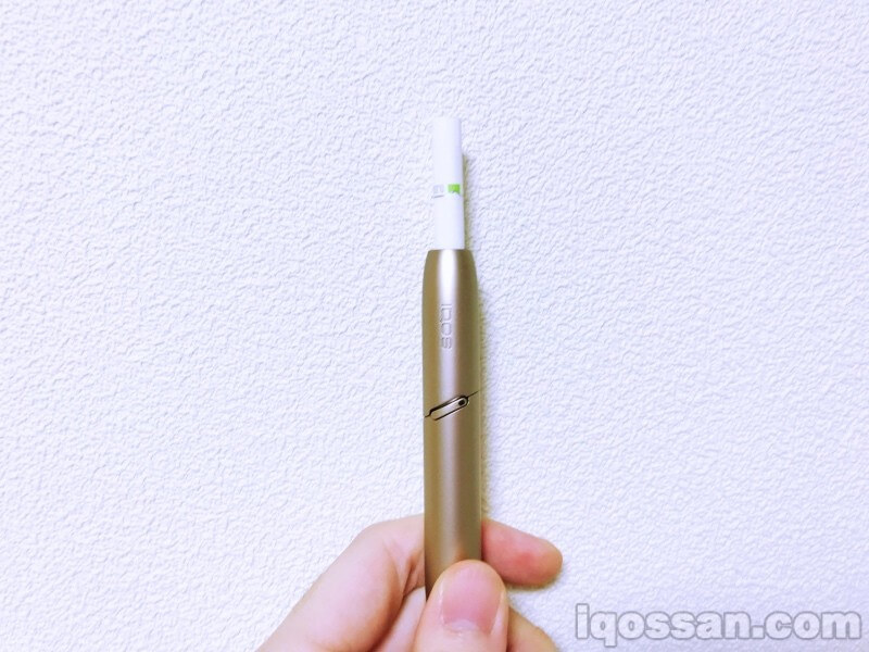 将加热棒插入IQOS3……