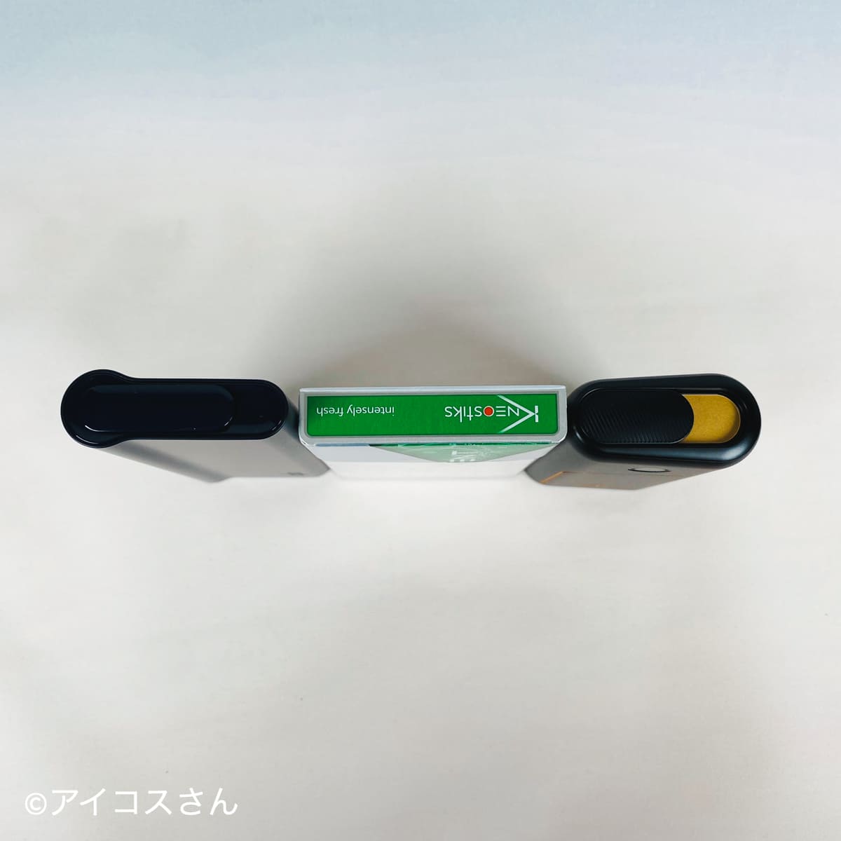 “glo Pro Slim”的厚度与“细支烟草棒”的烟盒几乎相同