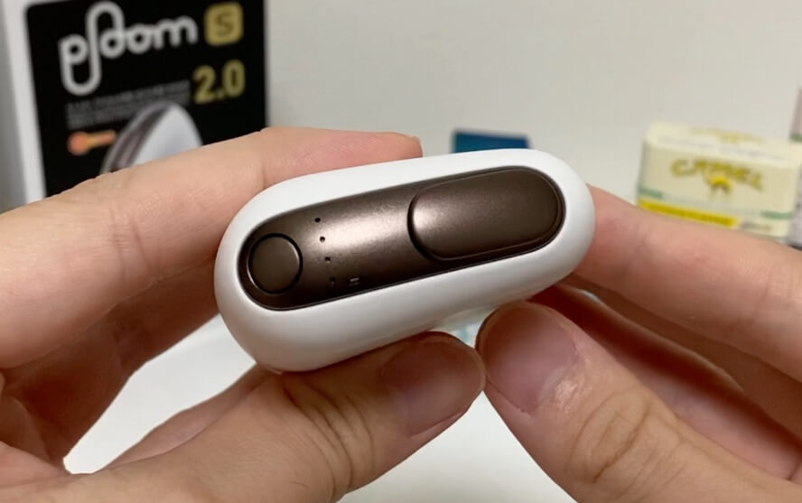 白色Ploom S 2的上部、盖子部分