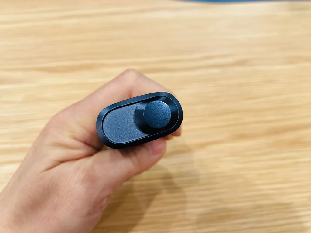 IQOS ILUMA i ONE“午夜黑”