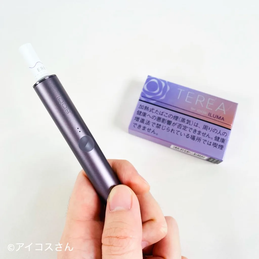 我在IQOS Ilma Prime抽“Teria Fusion薄荷”。