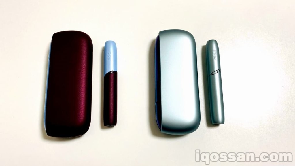 IQOS3 Duo,左侧为「Frosted Red」,右侧为「Ultra Violet」