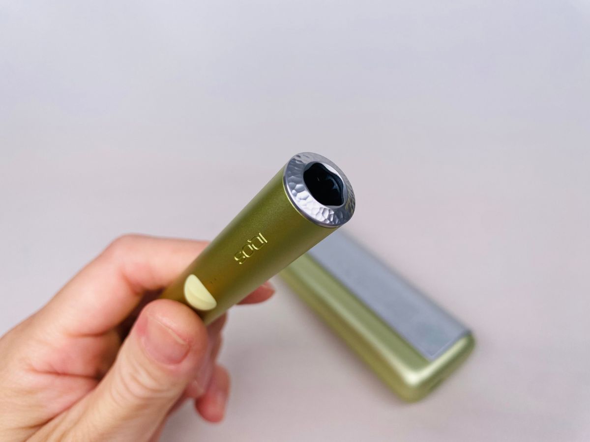 IQOS ILUMA Prime Bright的烟杆