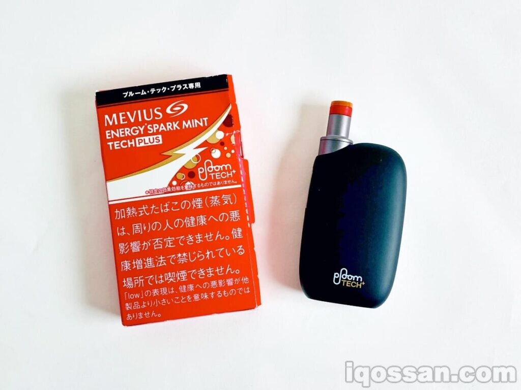 使用Ploom TECH Plus With试吸Energy Spark Mint。
