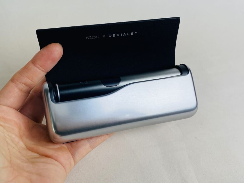 环绕盖内侧也印有标识