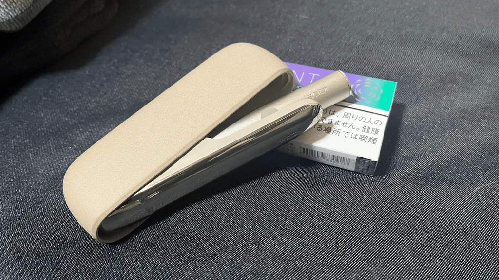 IQOS ILUMA和SENTIA的图片
