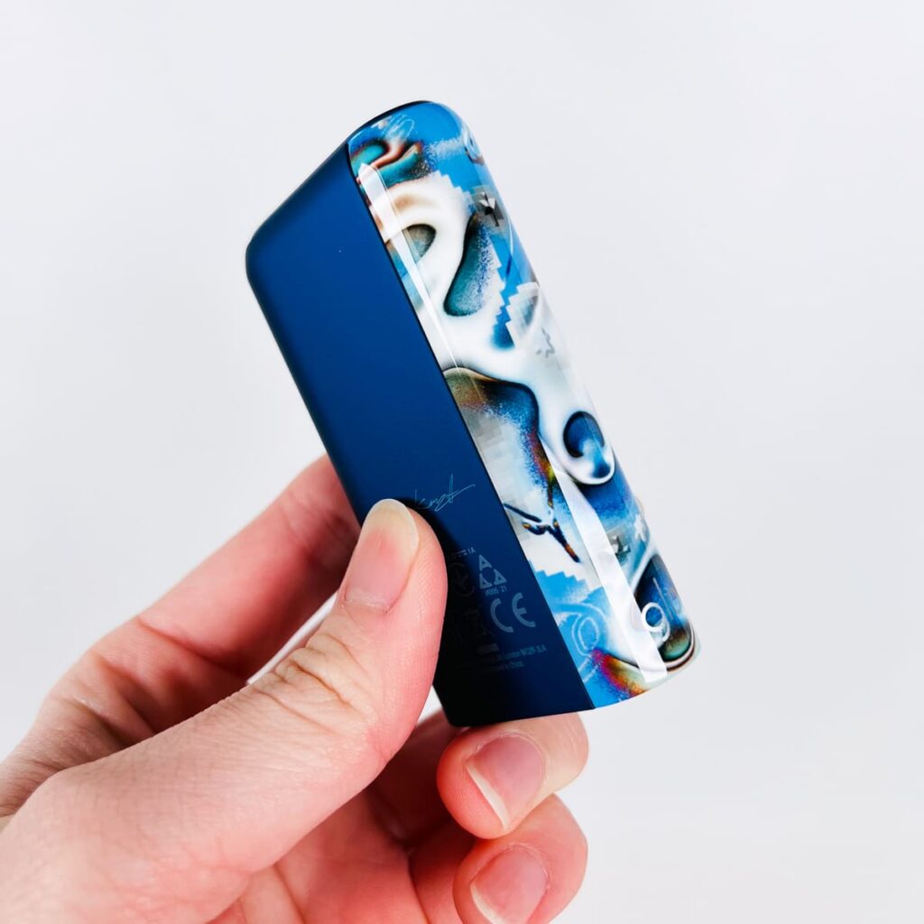 从侧面看「glo Hyper+ Winter Edition Blue」