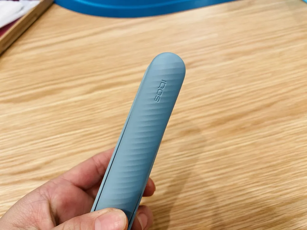 IQOS ILUMA i“微风蓝”
