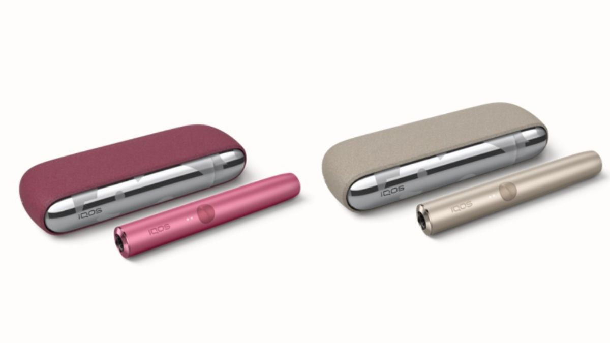 IQOS ILUMA限定配件Door Cover银色的安装效果2