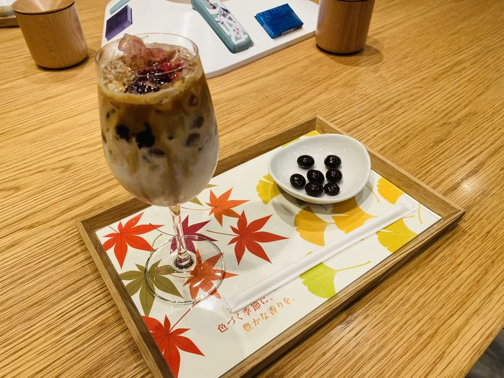 我尝试了Velvet Pearl灵感饮品