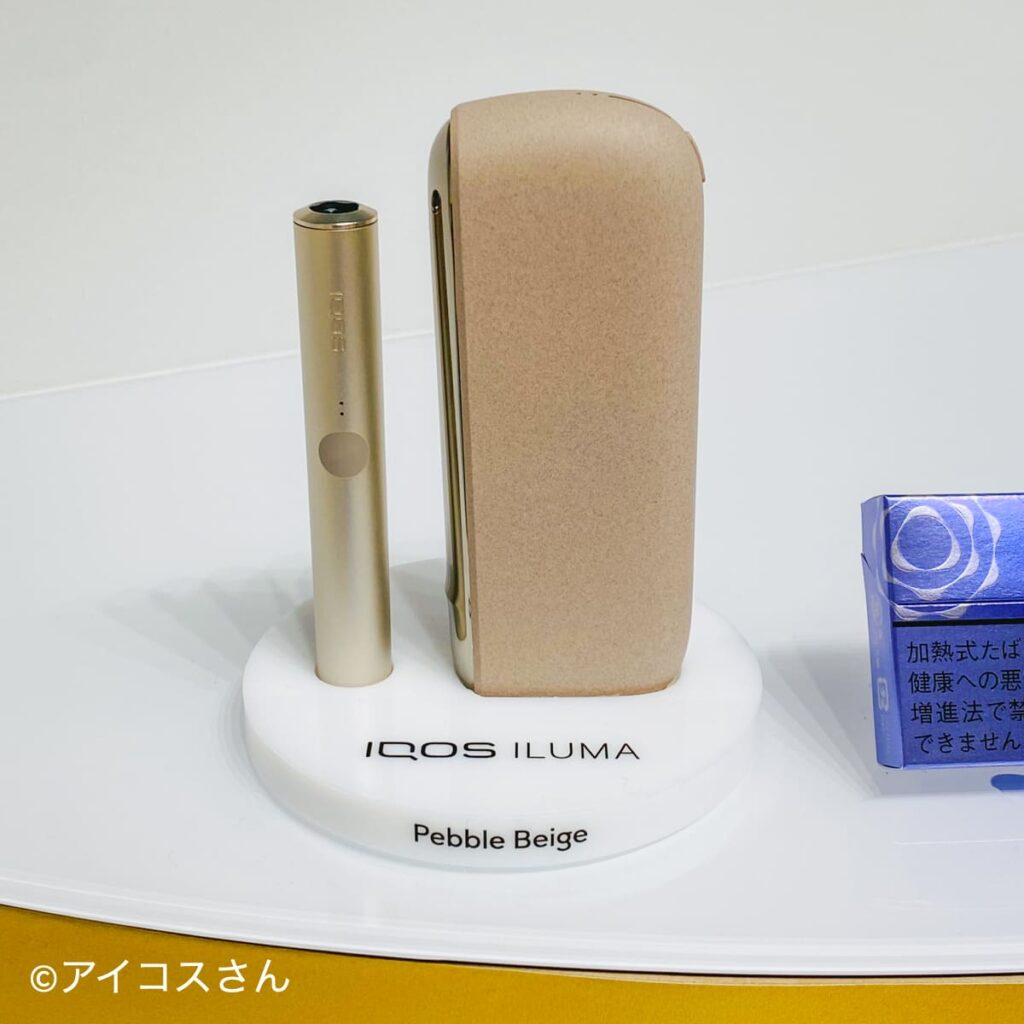 IQOS ILUMA Prime的“Pebble Beige”颜色
