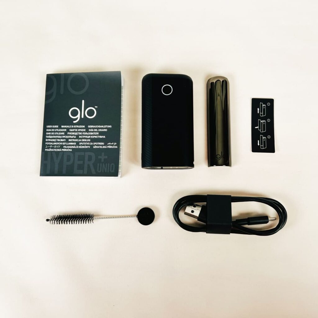 Glow Hyper Plus Unique的内容物在普通型号基础上,还附带了“侧面板”。