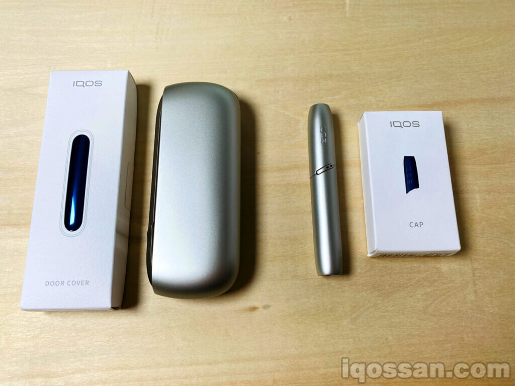 水蓝色门盖和烟嘴盖套装组成的Moon Silver IQOS