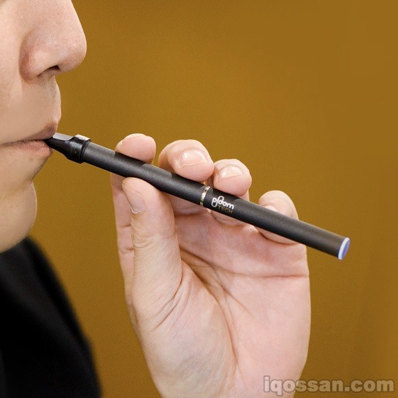 有了烟嘴,可以贴合地吸食Ploom TECH