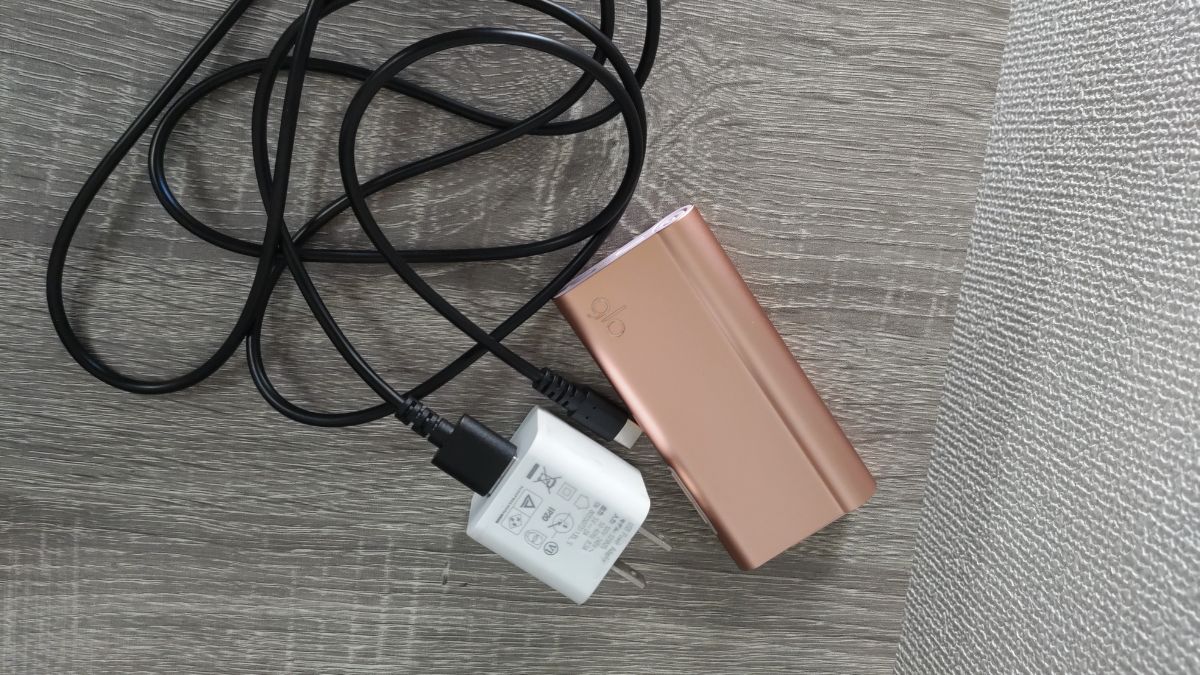 使用除官方Glo Hyper Air线以外的充电线可以吗?