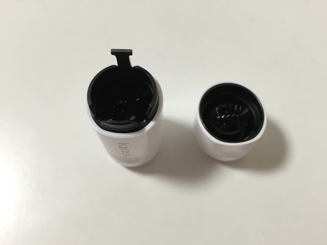 里面像钢丝球一样