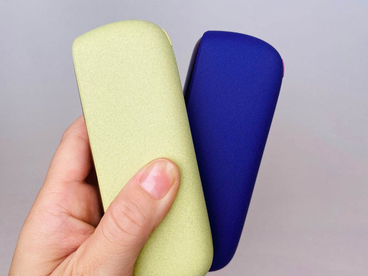 IQOS ILUMA BRIGHT机型与IQOS ILUMA NEON机型的比较