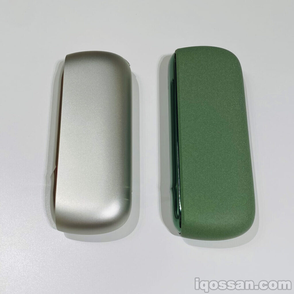 左边是IQOS3双台,右边是IQOS ILUMA。