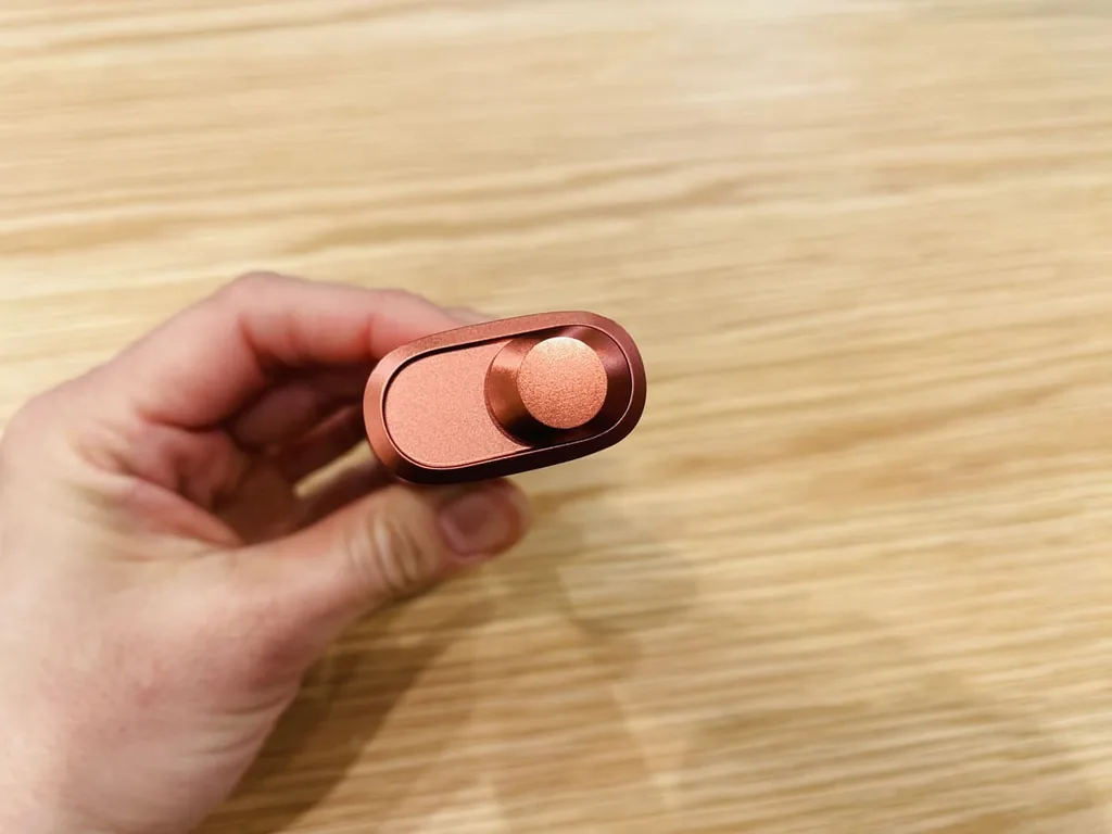 IQOS Irma AiOne “鲜艳陶土”