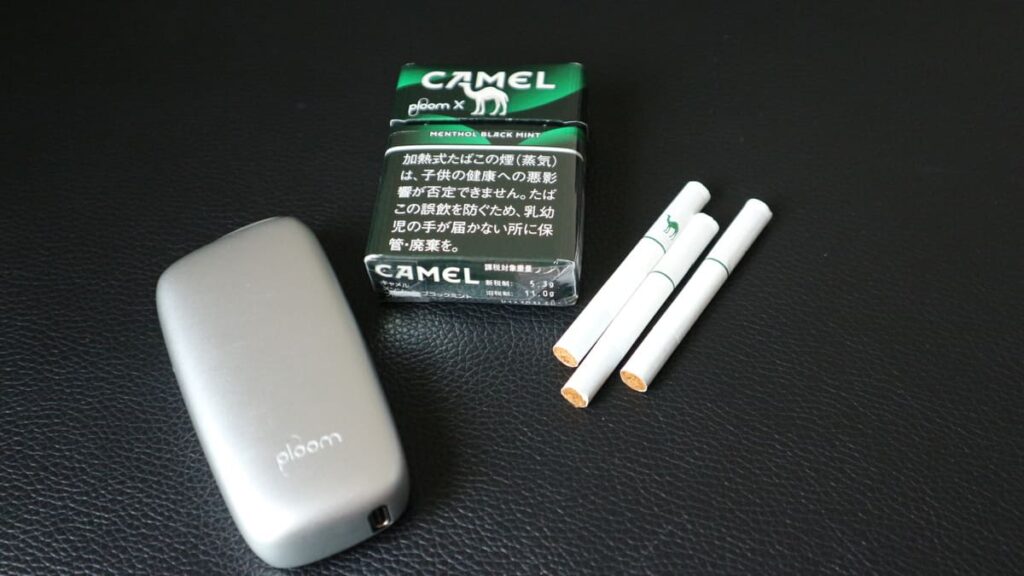 Ploom X 和骆驼薄荷黑薄荷的图片
