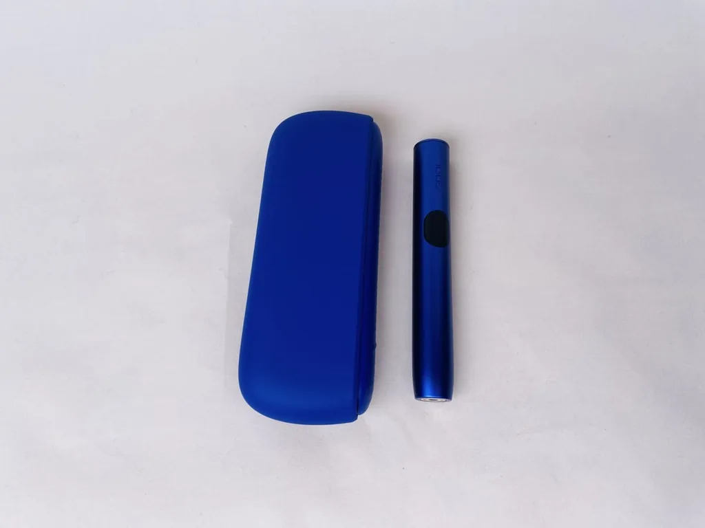 IQOS ILUMA i 电光紫