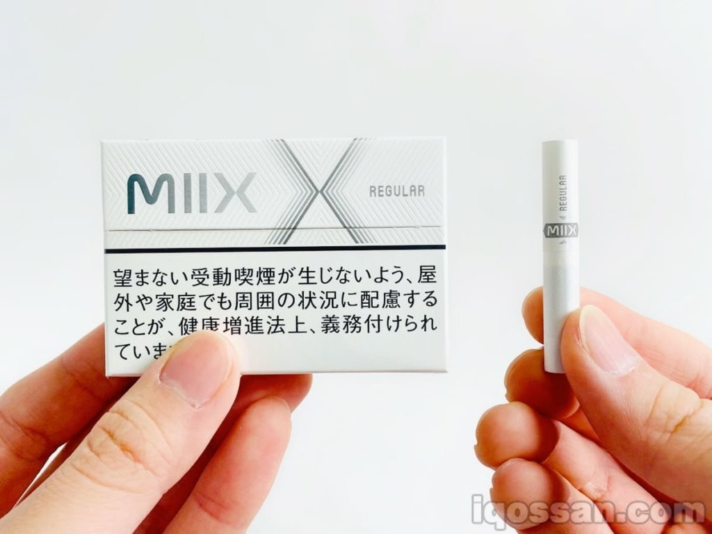 试抽“LIL HYBRID”的REGULAR口味。