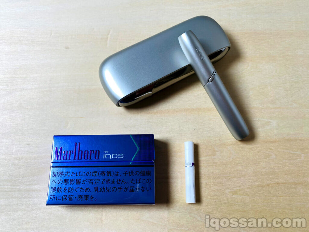 吸食Marlboro HeatSticks Purple Menthol。