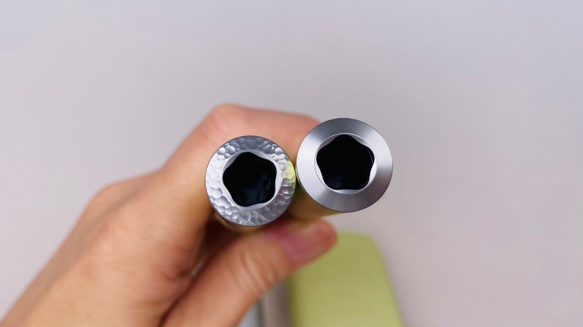 IQOS ILUMA与IQOS ILUMA Prime之间环形部分的对比