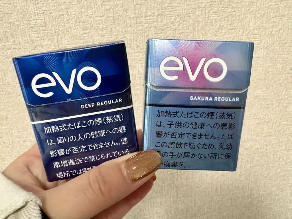 比较Evo Deep Regular和Evo Sakura Regular的比较