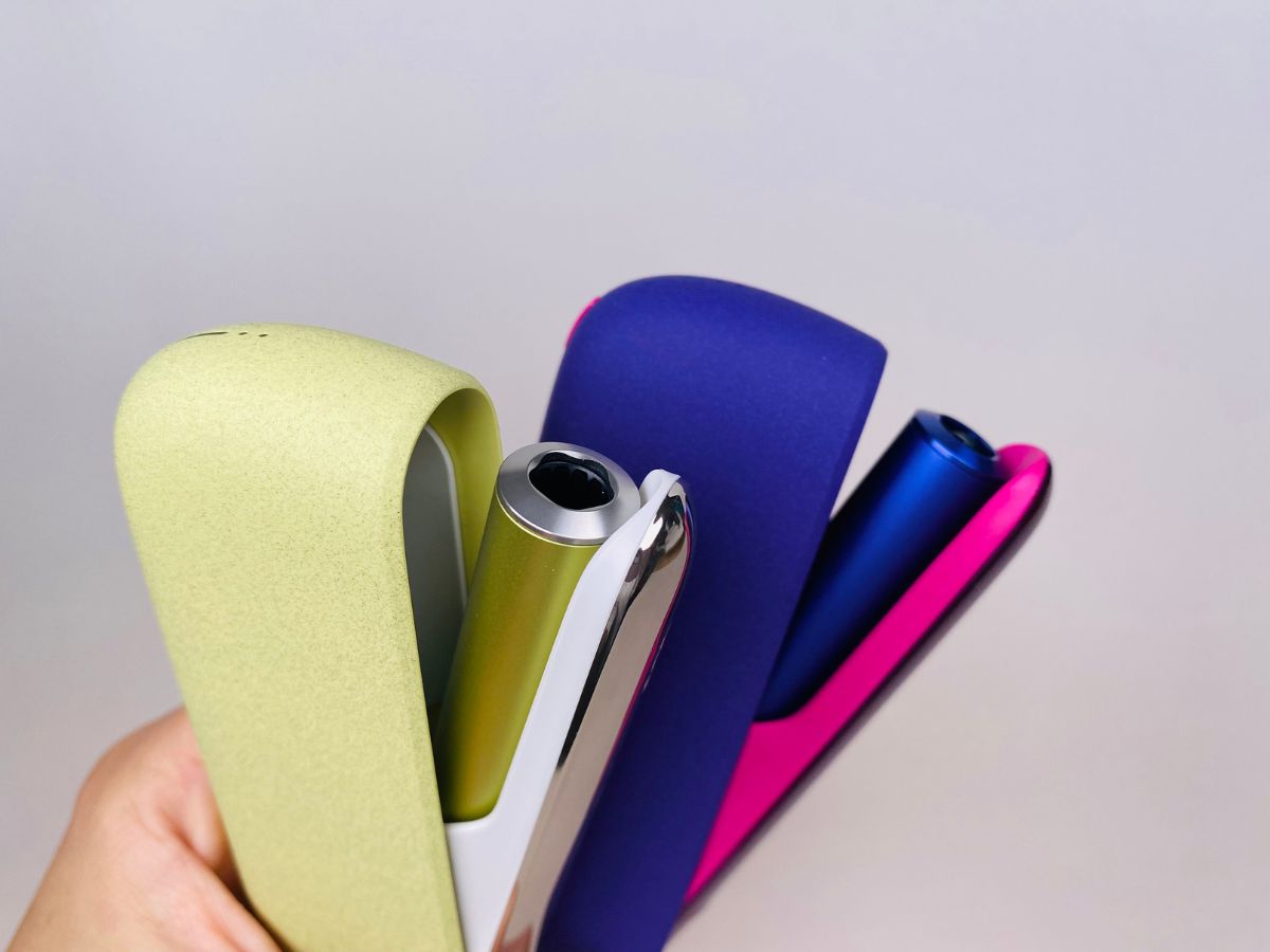 IQOS ILUMA BRIGHT与IQOS ILUMA NEON的开口部比较