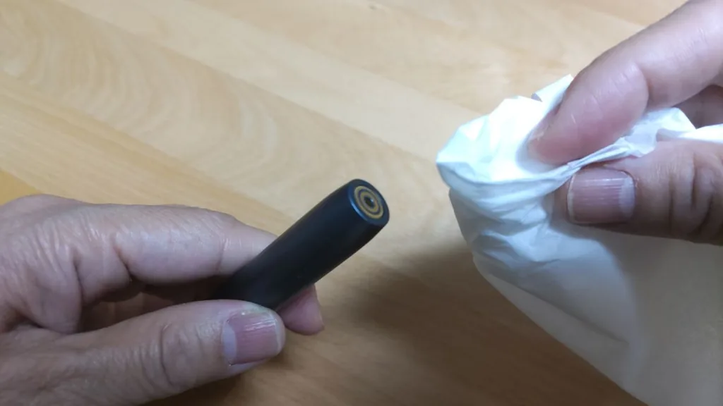 IQOS ILUMA加热棒底面的清洁方法