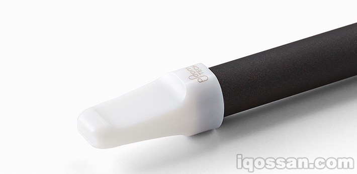 安装Ploom TECH白色烟嘴的图片