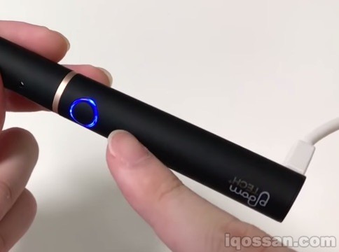 Ploom TECH Plus正在充电的状态