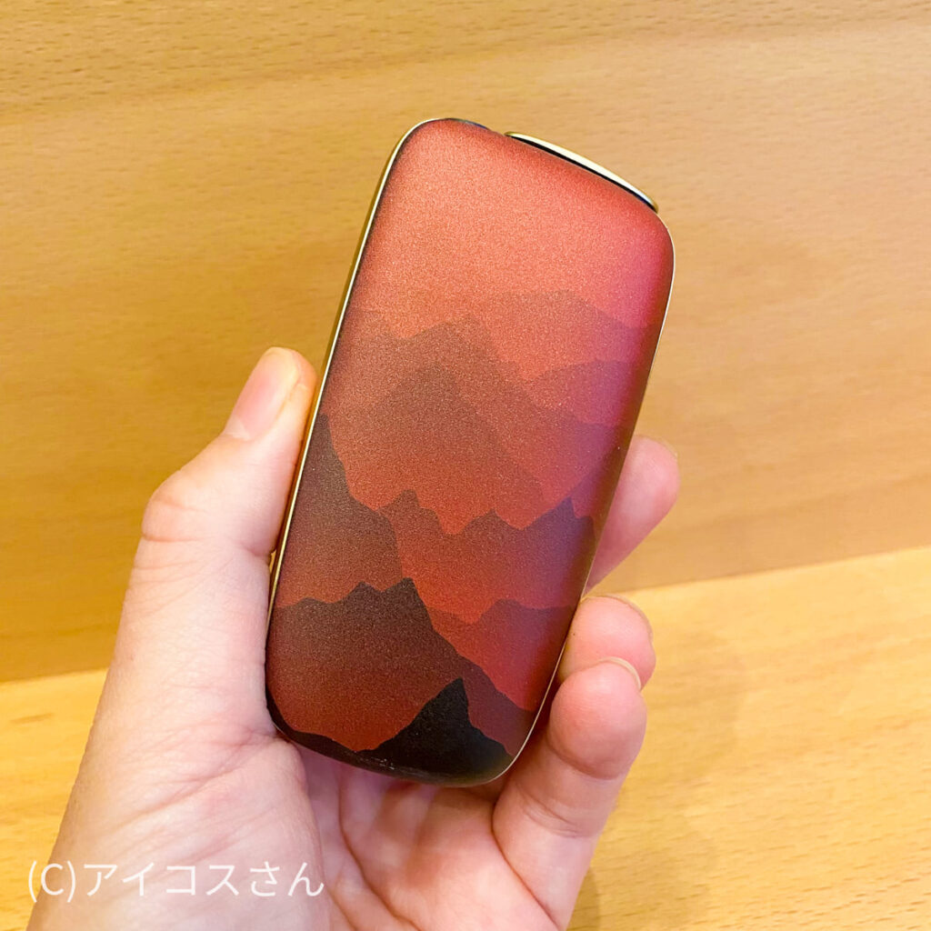 将「Fog Mountain」前面板实际安装到Ploom X上。