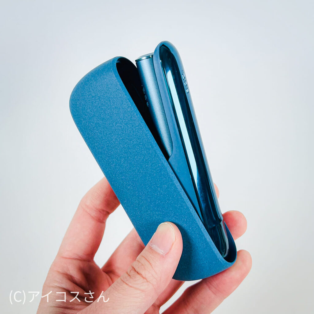 IQOS ILUMA「蔚蓝色」的图片