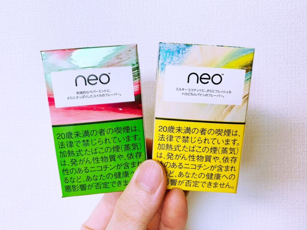 包装盒背面有风味说明。